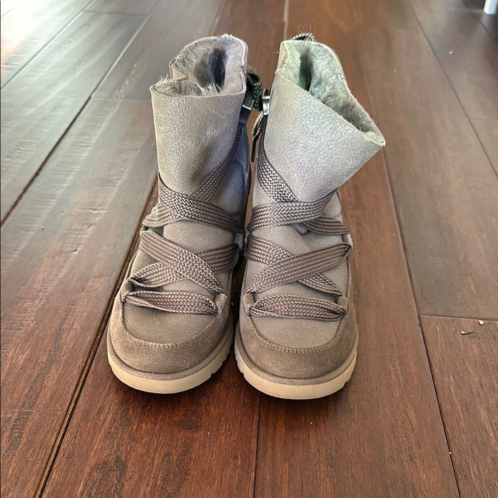 UGG Gray Ankle Boots with Slouchy Design and Unique Lacing